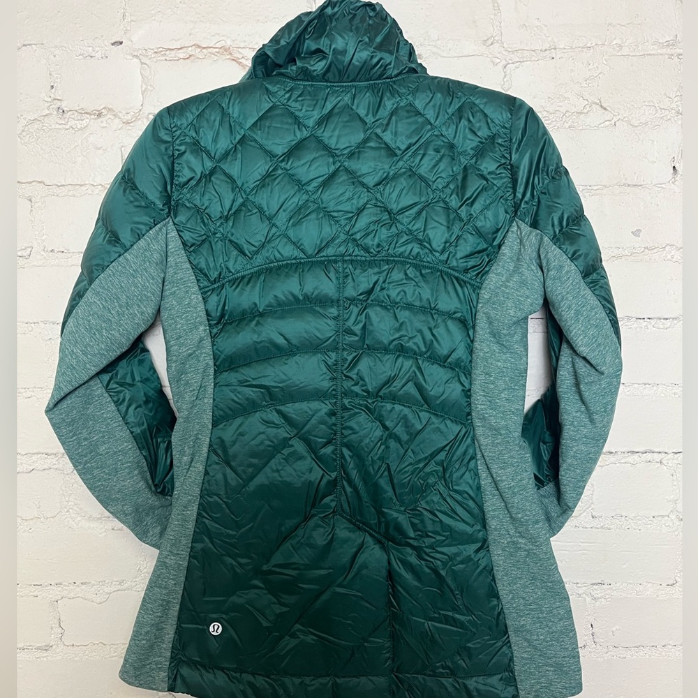 Lululemon Jacket - Picture 3 of 4